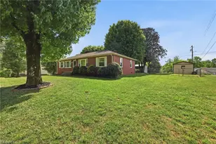 631 Rock Creek Rd, North Wilkesboro, NC 28659 - Photo 11