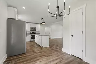 407 Park St, Randleman, NC 27317 - Photo 9