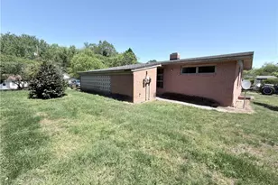 325 Bluemont Rd, Mount Airy, NC 27030 - Photo 3