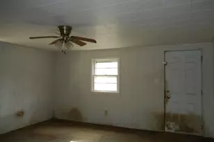 1034 Cascade Ave, Eden, NC 27288 - Photo 7