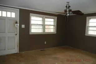 1034 Cascade Ave, Eden, NC 27288 - Photo 5