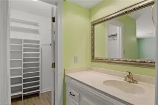 844 Brookleigh Ct, Winston-Salem, NC 27104 - Photo 29