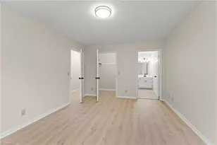 4230 Edith Ln, Greensboro, NC 27409 - Photo 9