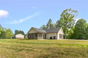 7527 McGee Rd, Rural Hall, NC 27045 - Photo 33