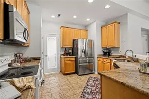 1579 Pondhaven Dr, High Point, NC 27265 - Photo 5