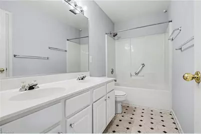 1579 Pondhaven Drive, High Point, NC 27265 - Photo 17