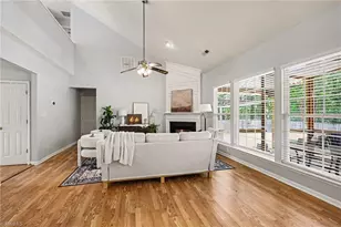 1579 Pondhaven Dr, High Point, NC 27265 - Photo 31