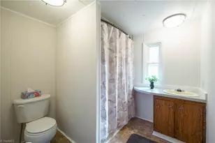 4021 26th St Ct NE, Hickory, NC 28601 - Photo 19