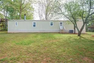4021 26th St Ct NE, Hickory, NC 28601 - Photo 21
