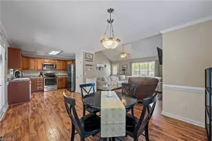 1273 Durham Meadows Dr, Burlington, NC 27217 - Photo 9