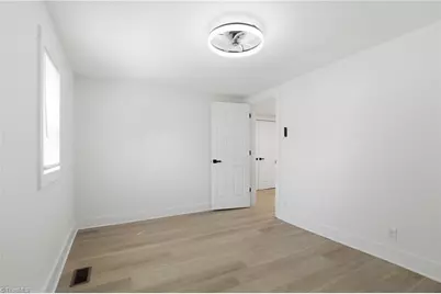 630 Davis Avenue, Newton, NC 28658 - Photo 23