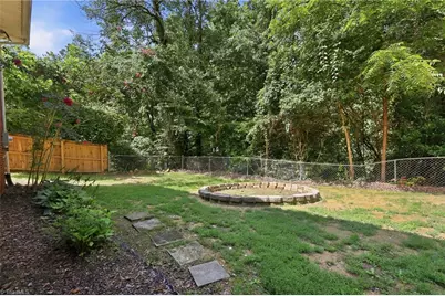 614 Ridgeway Drive, Burlington, NC 27217 - Photo 21