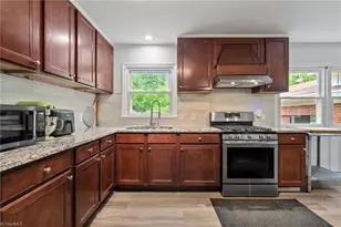 614 Ridgeway Dr, Burlington, NC 27217 - Photo 5