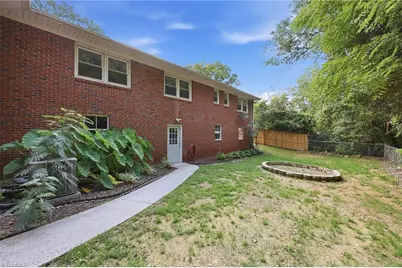 614 Ridgeway Drive, Burlington, NC 27217 - Photo 19