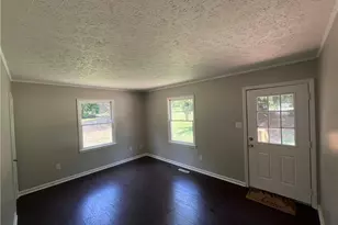 6524 Creek Run Rd, Walkertown, NC 27051 - Photo 5