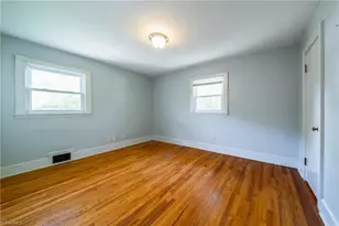 534 E King St, King, NC 27021 - Photo 27