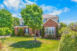 841 Lisa Run Ct, Kernersville, NC 27284 - Photo 3