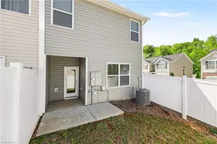 3801 Buckskin Wy, Greensboro, NC 27405 - Photo 27