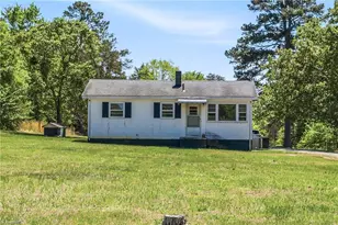 1422 Fitch St, Yanceyville, NC 27379 - Photo 3