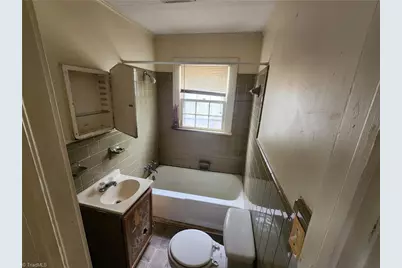 2709 Eastwood Drive, Winston-Salem, NC 27107 - Photo 9