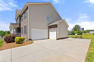 100 Kreeger Ct, King, NC 27021 - Photo 5