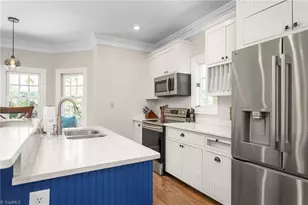 2049 Edgewood Ave, Burlington, NC 27215 - Photo 15