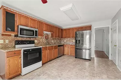 641 Creekridge Drive, Eden, NC 27288 - Photo 9