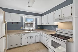 3902 Gentry St, Greensboro, NC 27407 - Photo 7
