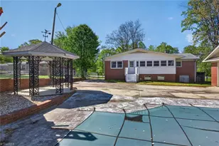 3902 Gentry St, Greensboro, NC 27407 - Photo 17