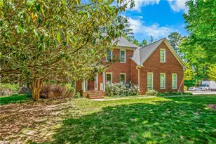 4305 Shaw Farm Cir, Greensboro, NC 27406 - Photo 3