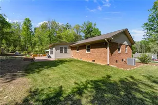 2617 Keck Dr, Burlington, NC 27215 - Photo 29