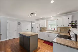 2617 Keck Dr, Burlington, NC 27215 - Photo 9