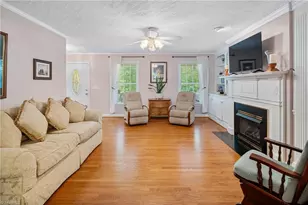 717 Westridge Dr, Pilot Mountain, NC 27041 - Photo 7