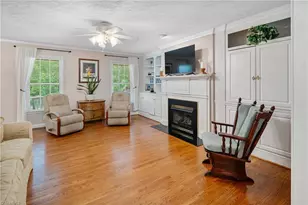 717 Westridge Dr, Pilot Mountain, NC 27041 - Photo 9
