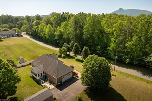 717 Westridge Dr, Pilot Mountain, NC 27041 - Photo 43
