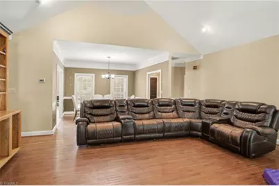 7802 High Meadows Road, Greensboro, NC 27455 - Photo 5
