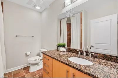 201 N Elm Street #1205, Greensboro, NC 27401 - Photo 31