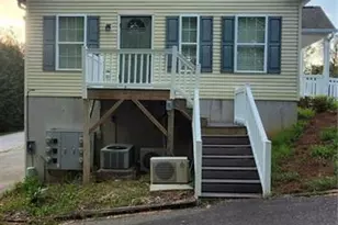502 S Key St, Pilot Mountain, NC 27041 - Photo 9