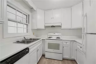 311 Salisbury St, Kernersville, NC 27284 - Photo 13
