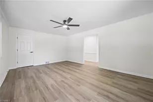 1138 Liberty Dr, Thomasville, NC 27360 - Photo 5