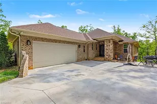 1629 Healing Springs Dr, Denton, NC 27239 - Photo 47