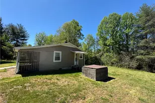 1460 Byrd Ridge Rd, North Wilkesboro, NC 28659 - Photo 9