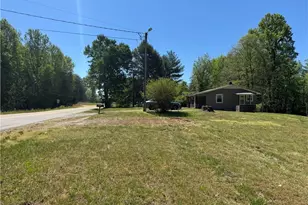 1460 Byrd Ridge Rd, North Wilkesboro, NC 28659 - Photo 3