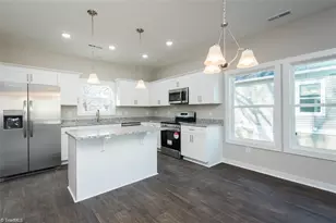 555 Pinnix Rd, Burlington, NC 27217 - Photo 7
