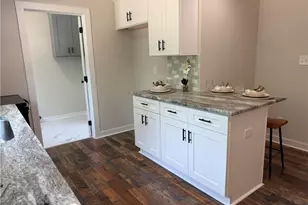 315 Small St, Thomasville, NC 27360 - Photo 7