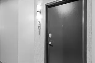 400 W 4th St, Winston-Salem, NC 27101 - Photo 29