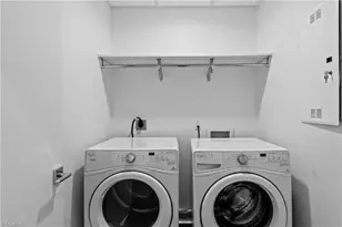 400 W 4th St, Winston-Salem, NC 27101 - Photo 27