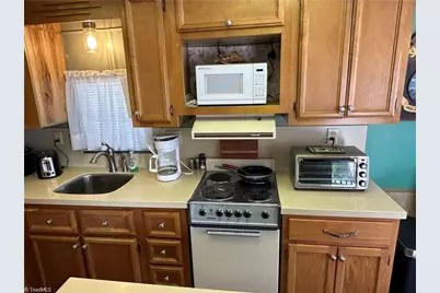 120 Elm Street, New London, NC 28127 - Photo 9