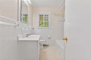 3012 Shamrock Dr, Greensboro, NC 27408 - Photo 27