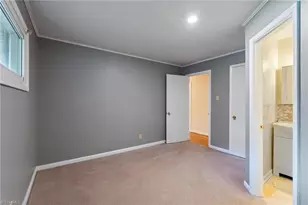 3012 Shamrock Dr, Greensboro, NC 27408 - Photo 35